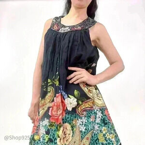 Boho Floral  Dress with detailed neckline